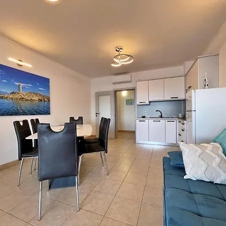 Guest house Neptun 3*
