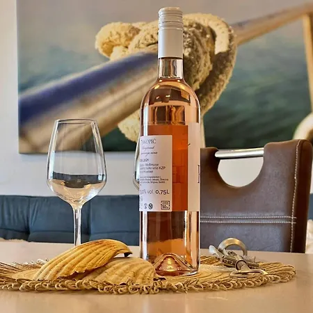 Neptun Pensionat Šilo