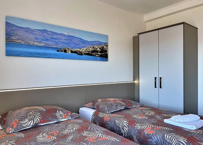 Neptun Affittacamere 3*