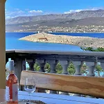 Neptun Gostinjska kuća 3*