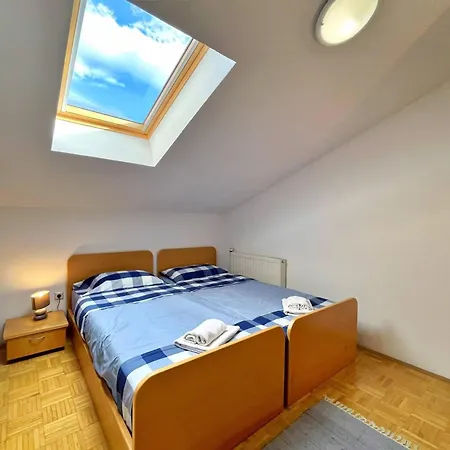 Neptun Guest house 3*