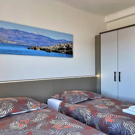 Neptun Gostinjska kuća 3*