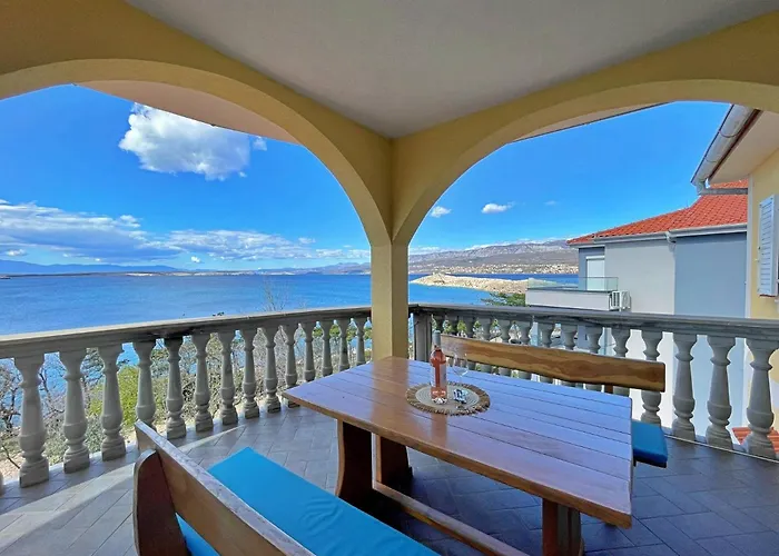 Neptun 3* Silo (Krk)