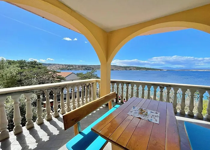 Neptun 3* Silo (Krk)